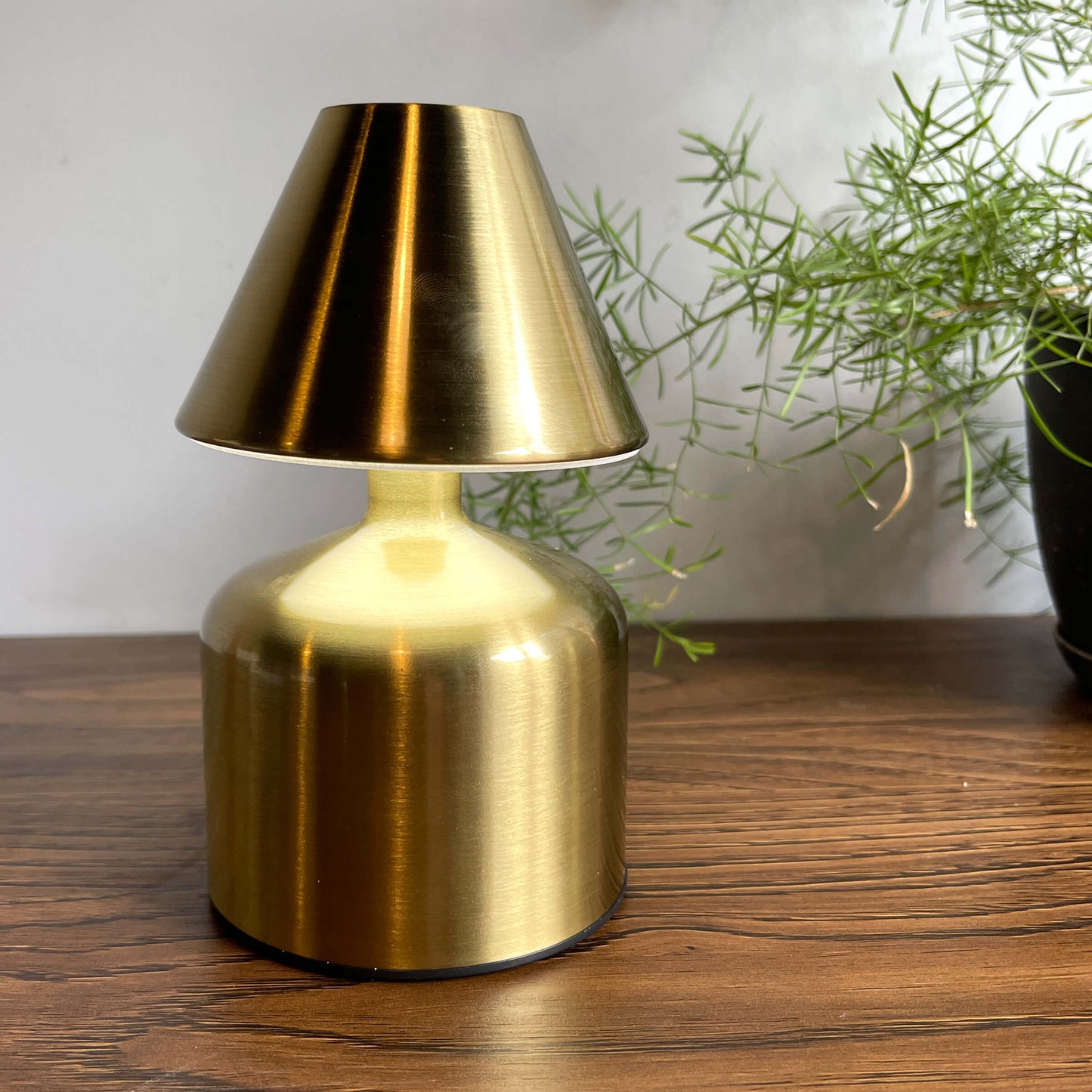 Truncated Cone Minimalist Design Soft Toch Metal Lamp - Wireless Battery Operated Chargeable Lamp