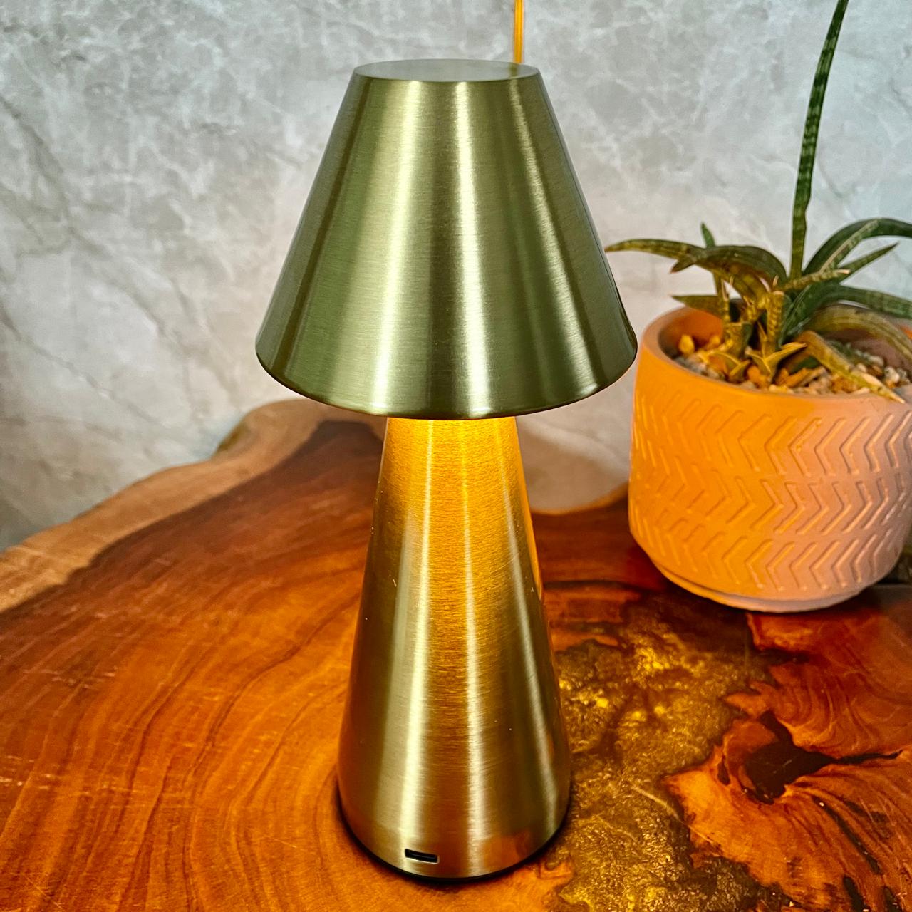 Truncated Cone Straight Base Shape Retro Style Rechargeable Metal Touch Lamps - USB Charge LED Light for Modern Spaces and Restaurants