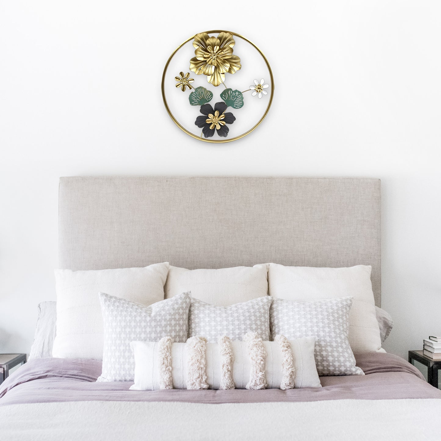 Round 3D Metal Flower Frame Wall Art - Decorative Frame for Home & Office in Multiple Sizes