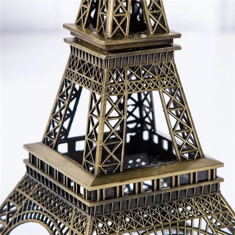 Eiffel Tower Metal Statue – Elegant Paris Landmark Replica