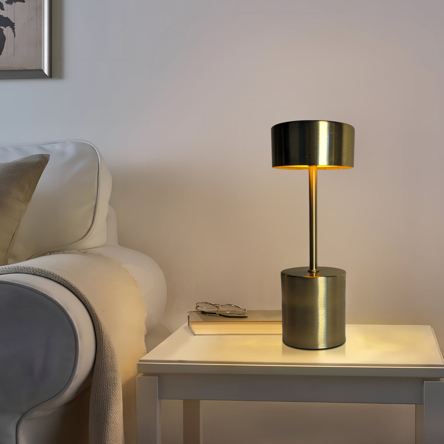 Rechargeable Retro-Style Longneck Metal Touch Lamps Perfect for Restaurants and Home Decor