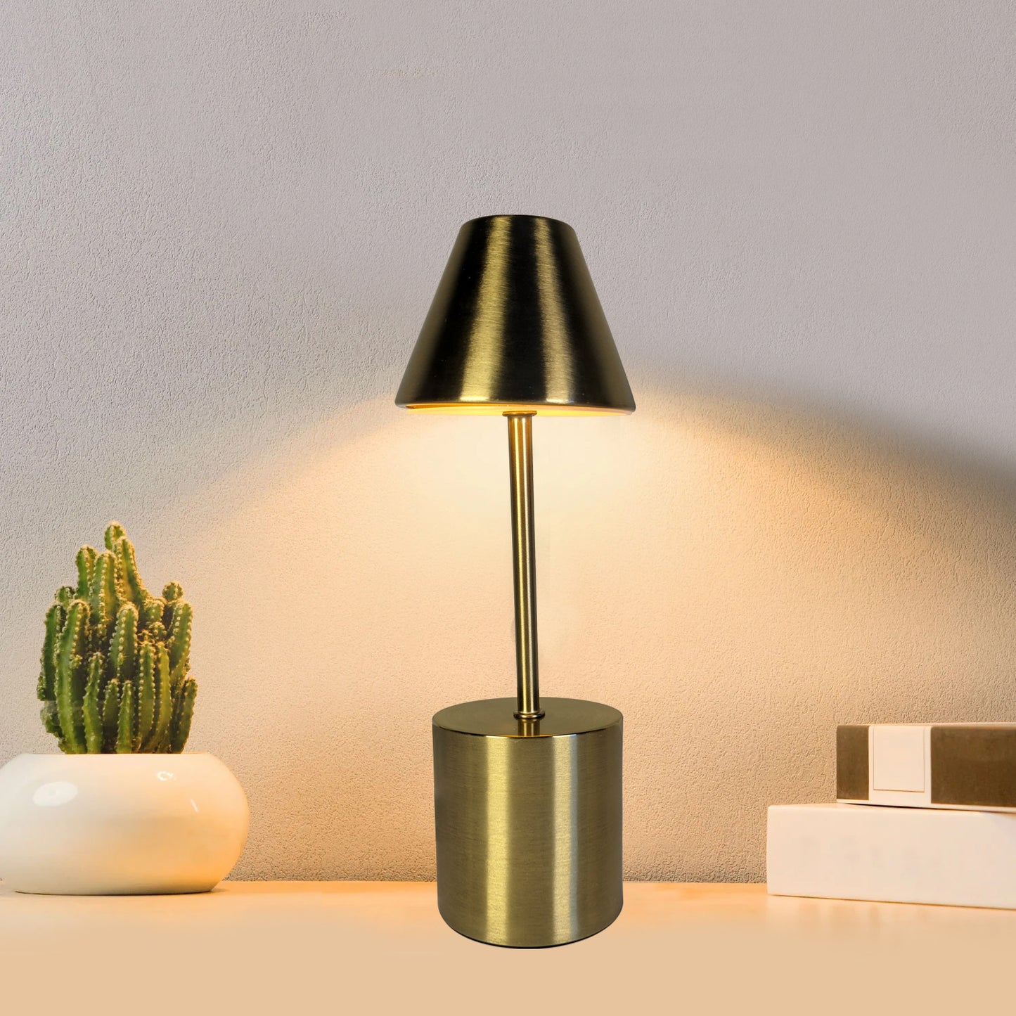 Rechargeable Retro-Style Longneck Metal Touch Lamps Perfect for Restaurants and Home Decor